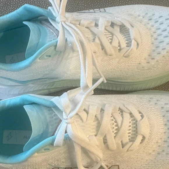 Hoka Mach 6 White and Light Blue Athletic Shoes - Picture 8 of 8